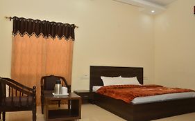 Milan Palace Amritsar 2*