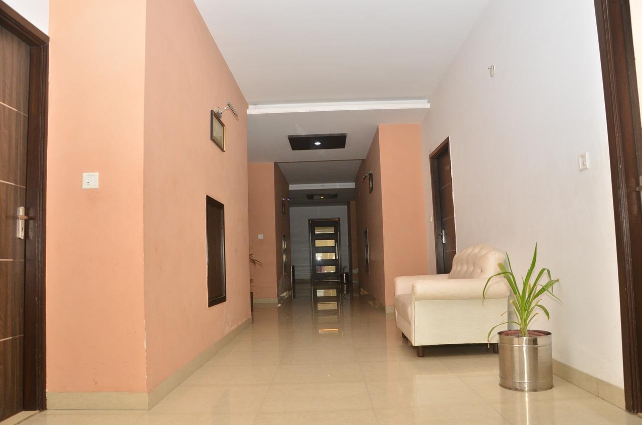 Hotel Milan Palace Amritsar Exterior photo