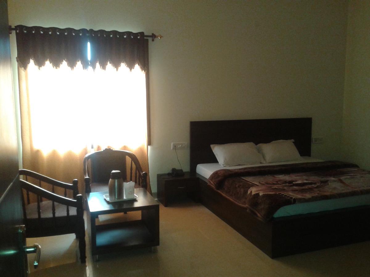 Hotel Milan Palace Amritsar Room photo